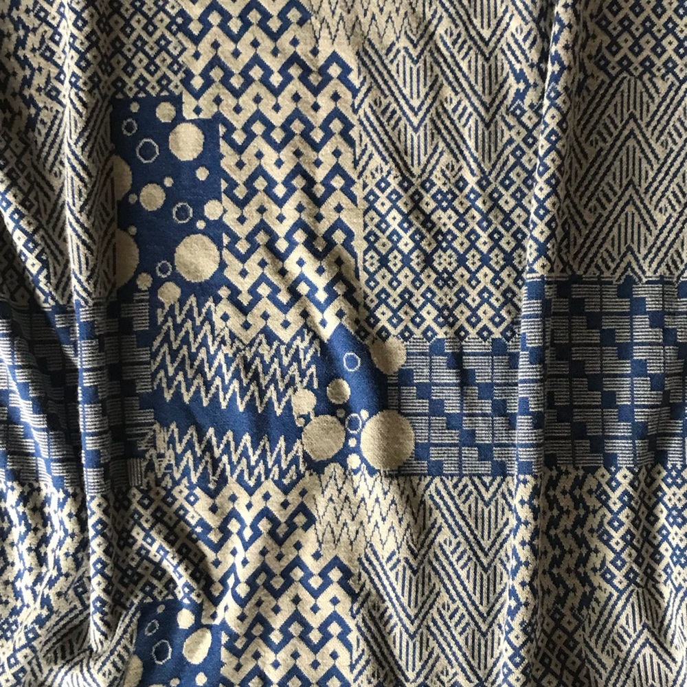 Lularoe Blue and Cream Geometric Top - Picture 5 of 6
